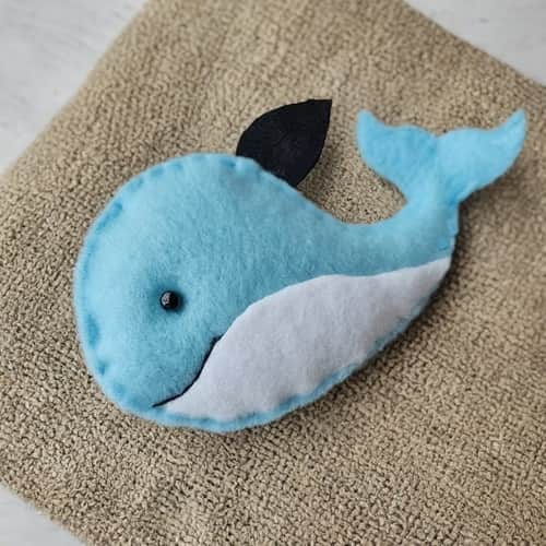 Floppy Fin Felt Whale