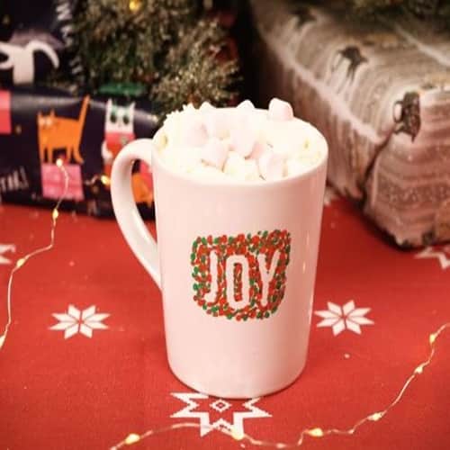 DIY Customizable Mugs for Christmas