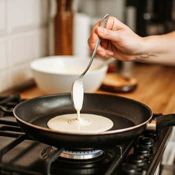 Cooking the Blinis