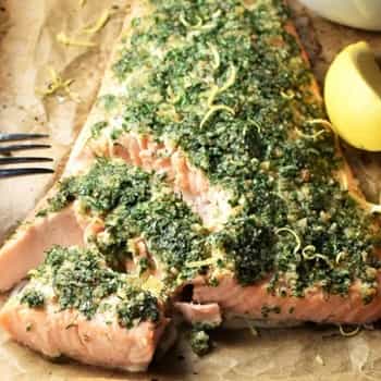 herb crusted salmon with lemon sauce