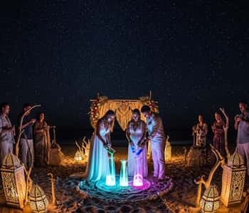 10. Ritual de arena lunar bajo manto de estrellas