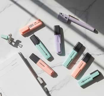 1. Matte Pastel Highlighter Set