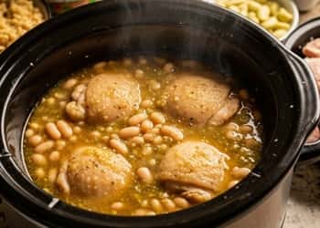 9. Slow Cooker White Chicken Chili with Salsa Verde
