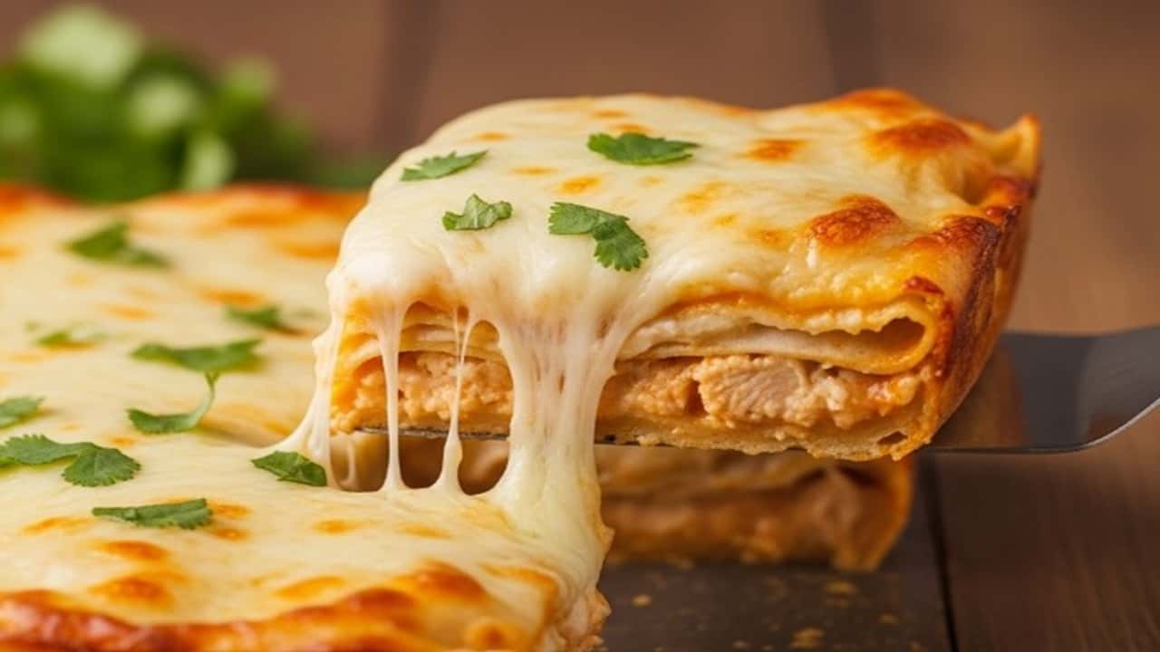 Ultimate Sour Cream Chicken Enchilada Bake-featured