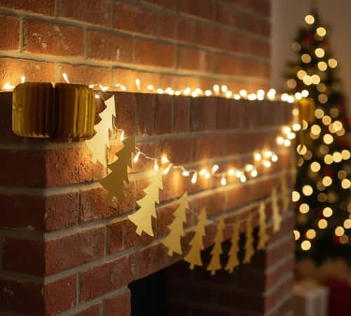 7. Accordion-Fold Christmas Garland