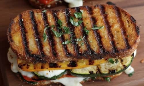 Quick grilled veggie mozarrela sandwich - completed