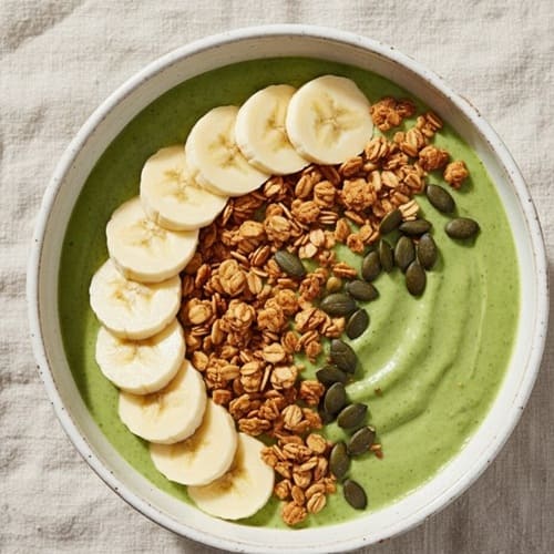 3) Creamy Banana-Spinach Smoothie Bowl
