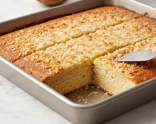 3. Coconut-Milk Braised Banana Cake