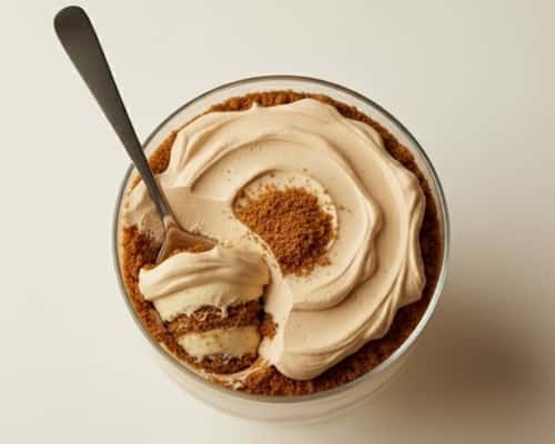Biscoff Banana pudding - served