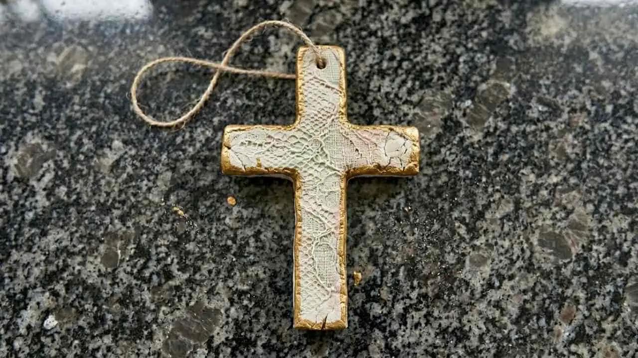 Christian Easter Cross Crafts Using Cornstarch Clay - featured