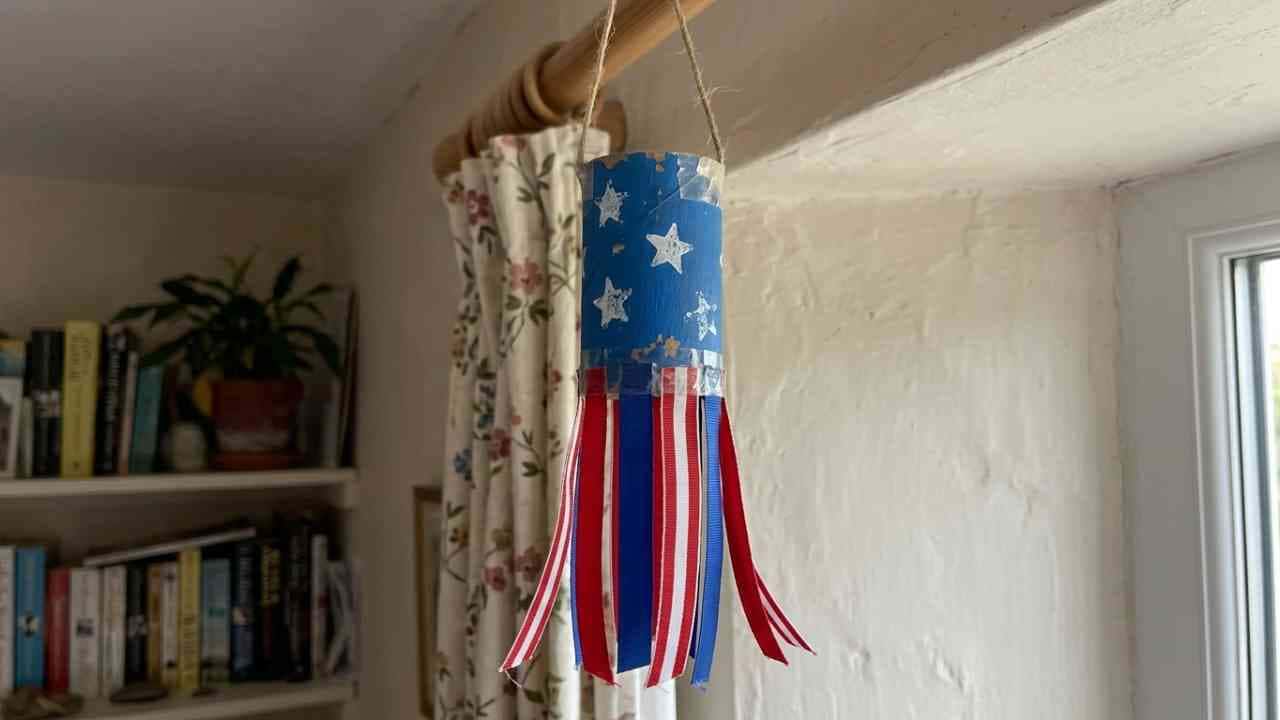 Toilet Paper Roll Crafts for 4th of July - featured