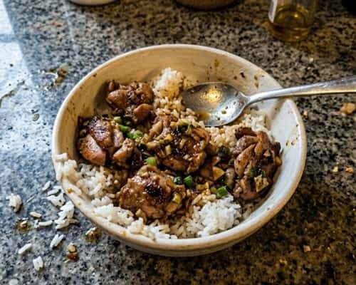 1. Lemon Garlic Chicken with Rice Bowl