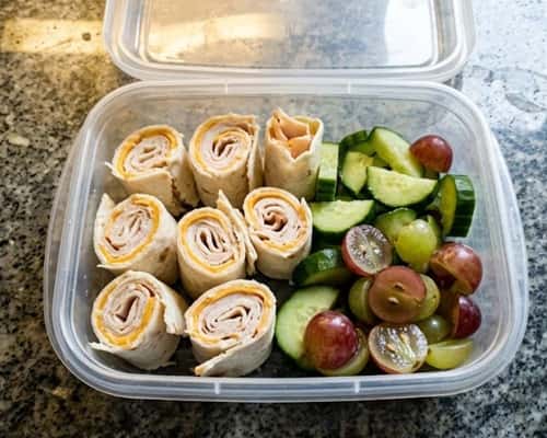 1. Mini Turkey & Cheese Roll-Ups Bento