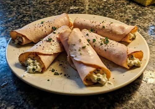 10. Cottage Cheese & Turkey Roll-Ups