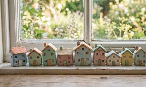 2. Mini Clay Beach Houses