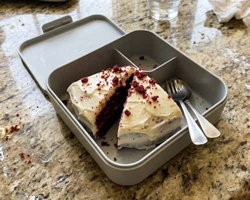 4. Red Velvet Cream Cheese Mothers Day Bento Cake