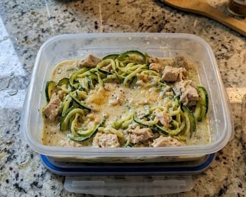 4. Zucchini Noodle Chicken Alfredo Box