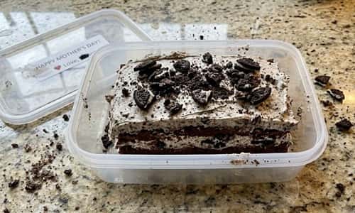 5. Cookies and Cream Mini Bento Box Cake