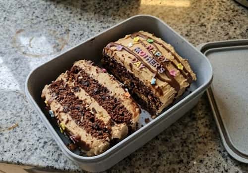 7. Peanut Butter Chocolate Surprise Mothers Day Lunchbox Cake