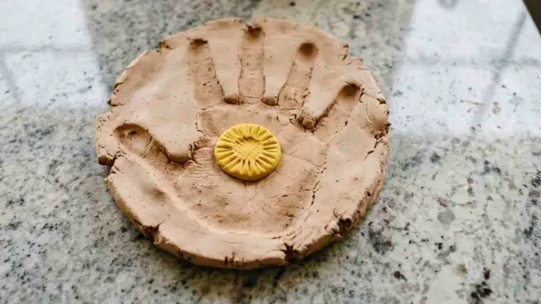 DIY Clay Flower Bouquets for Mom - featured