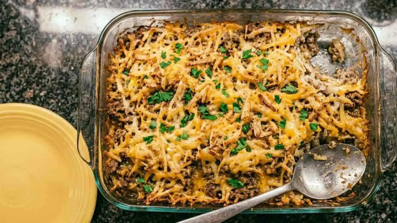 Ground Beef Hashbrown Casserole Recipe - featured