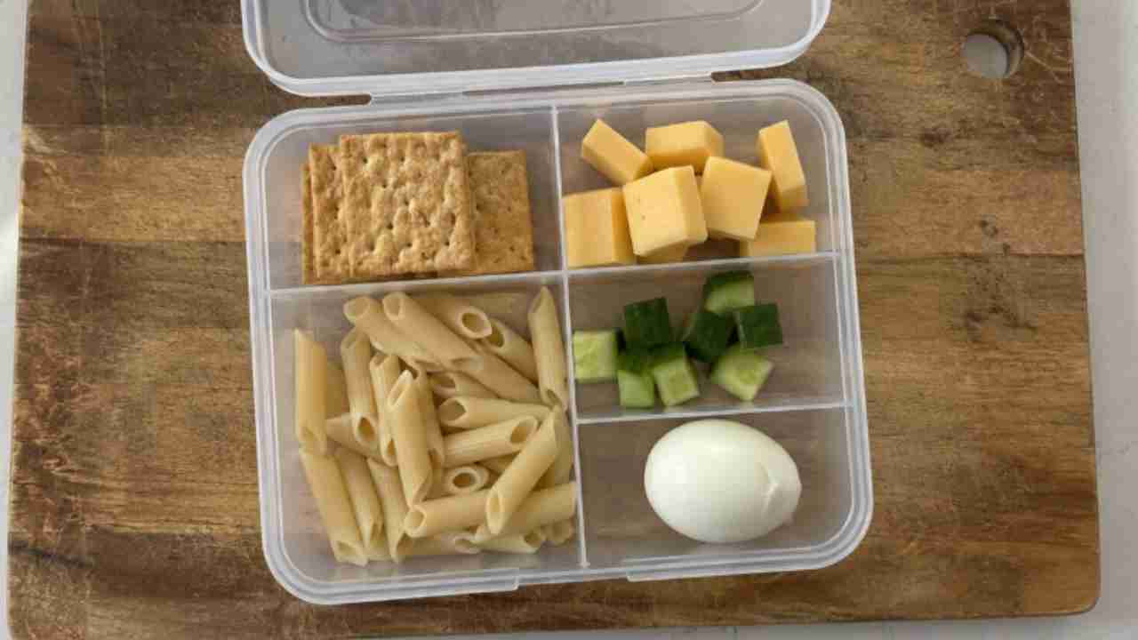 No-Sauce, No-Mix Lunch Box Ideas for Extremely Picky Eaters - featured