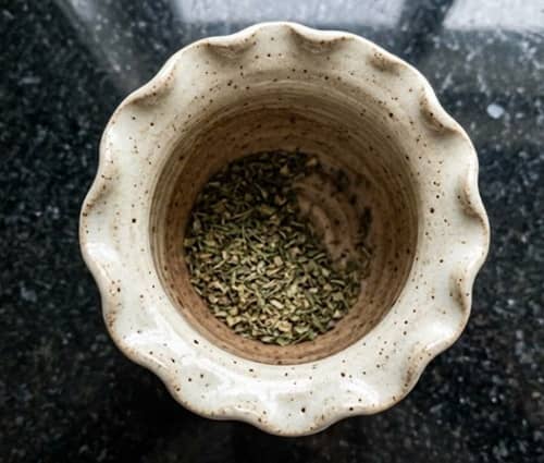 1. Ripple Edge Herb Keeper