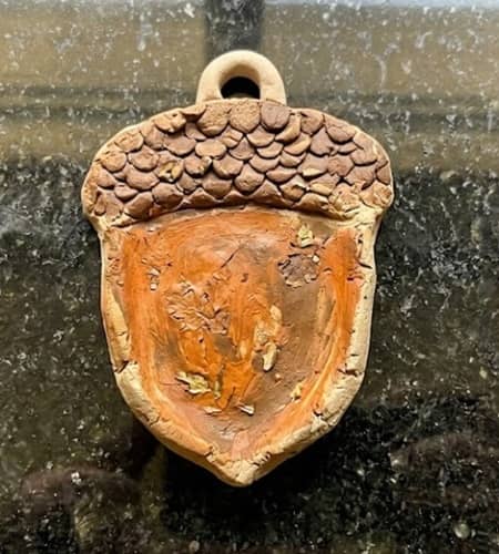 2. Acorn Treasure Pockets