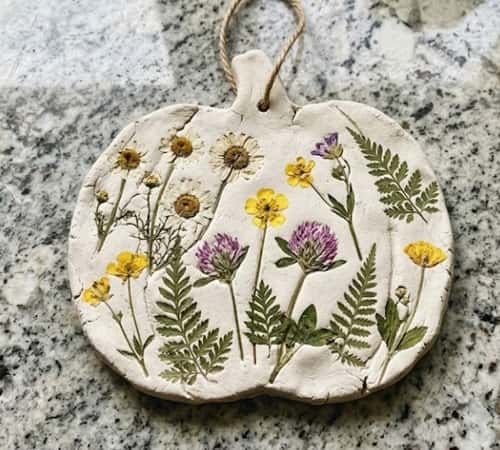 3. Pressed Wildflower Pumpkin Plaque