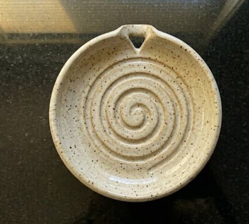 5. Spiral Spoon Rest With Raised Center