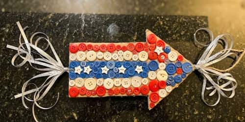 8. Firecracker Button Mosaic Decoration