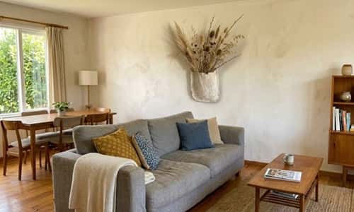 8. Leaf Pocket Vase For Dried Stems