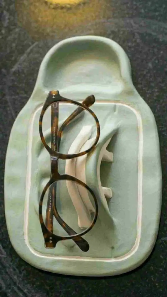 Air Dry Clay Glasses Holder craft