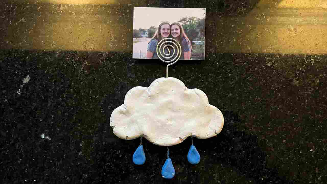 Clay Photo Holder - featured