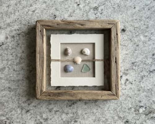 10. Scandinavian Coastal Minimalist Frame