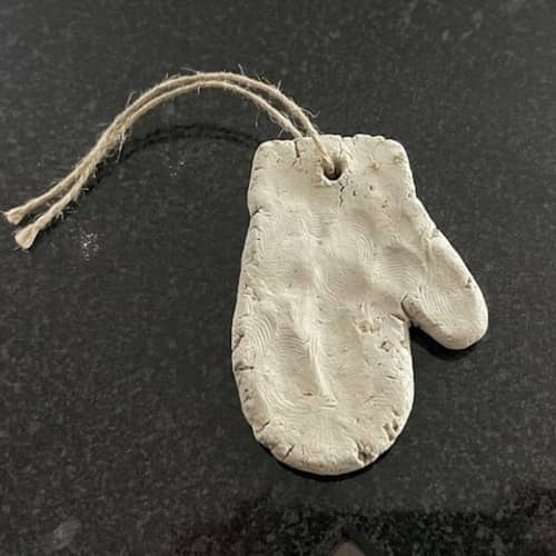 11. Winter Mitten Wall Hanging