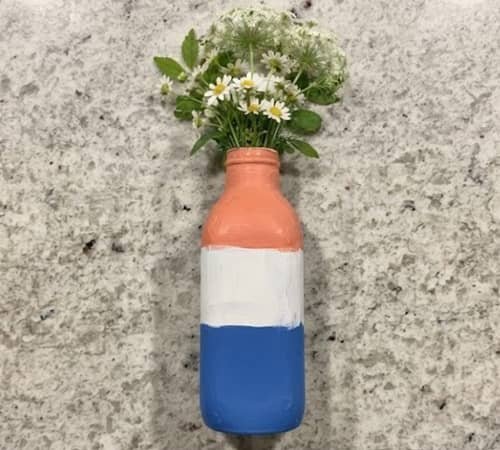 2. Color Block Bottle Flower Vase