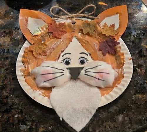 Step 8 - Display Your Finished Paper Plate Fox