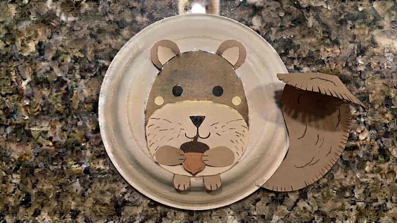 Paper Plate Squirrel Craft For Kids - featured