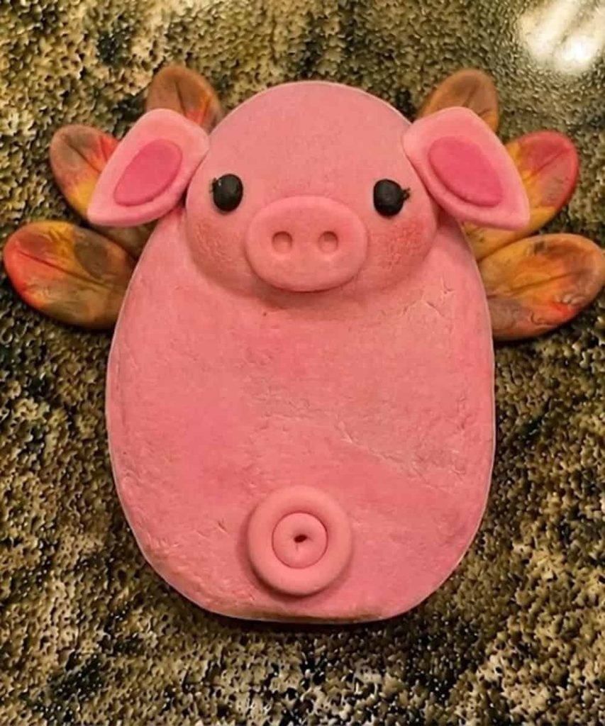 Pig turkey disguise clay craft