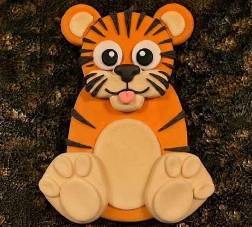 Step 9 - Shape the Big Tiger Paws