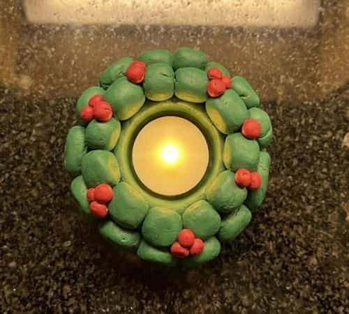 11. Mini Christmas Wreath Clay Holder
