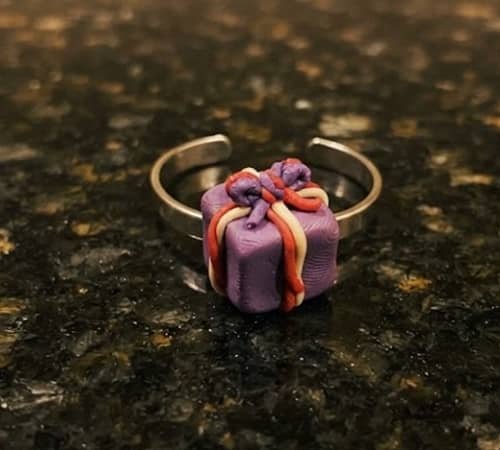 12. Tiny Present Box Cuff