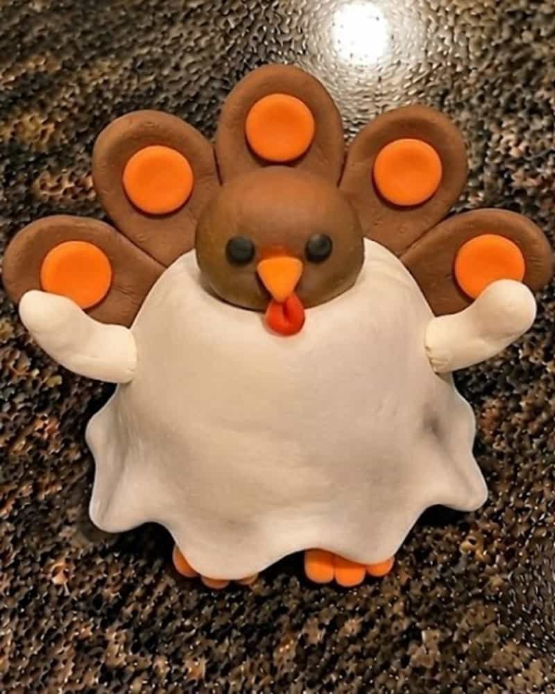 Clay Turkey Disguised as a Ghost Craft