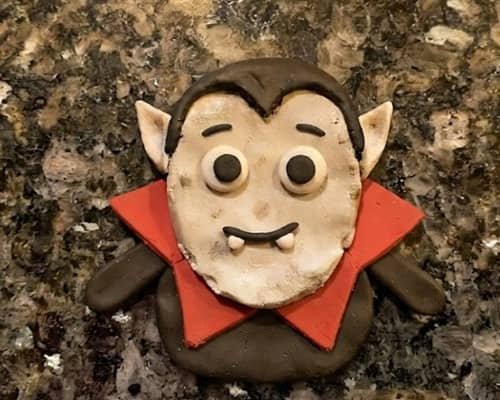 Step 5 - Add The Red Vampire Collar